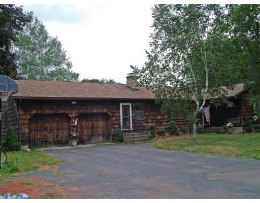 Unit for sale at 368 North West Street, Agawam, MA 01030