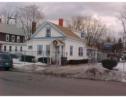 Unit for sale at 107 Cedar St, Springfield, MA 01105