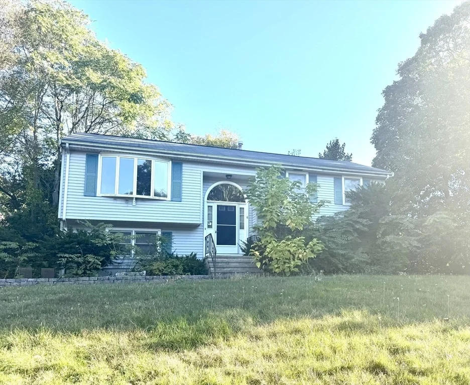 Unit for sale at 6 Dayle Cir, Randolph, MA 02368
