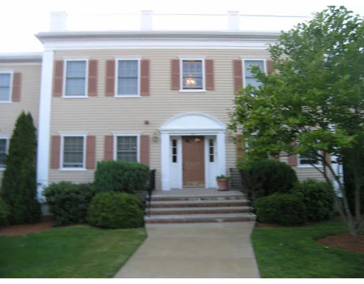 Unit for sale at 24 Weatherly Dr, Salem, MA 01970