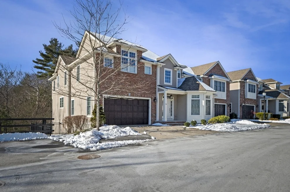 Unit for sale at 527 Salem St, Lynnfield, MA 01940