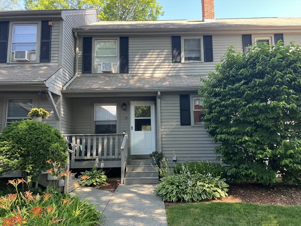 Unit for sale at 192 Pleasant St, Leominster, MA 01453