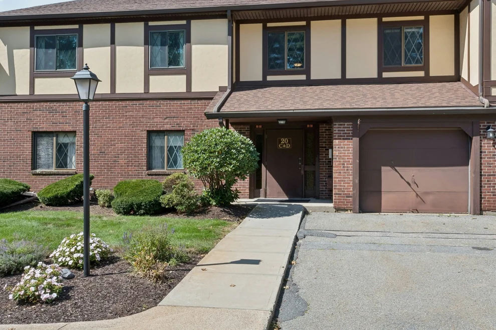 Unit for sale at 20 Rainbow Pond Drive, Walpole, MA 02081