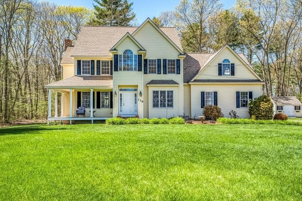 Unit for sale at 136 Glenview St, Upton, MA 01568