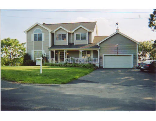 Unit for sale at 11 Acadia Ave, Saugus, MA 01906