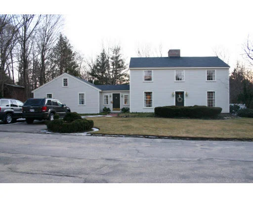 Unit for sale at 10 Meeting House Lane, Weymouth, MA 02189