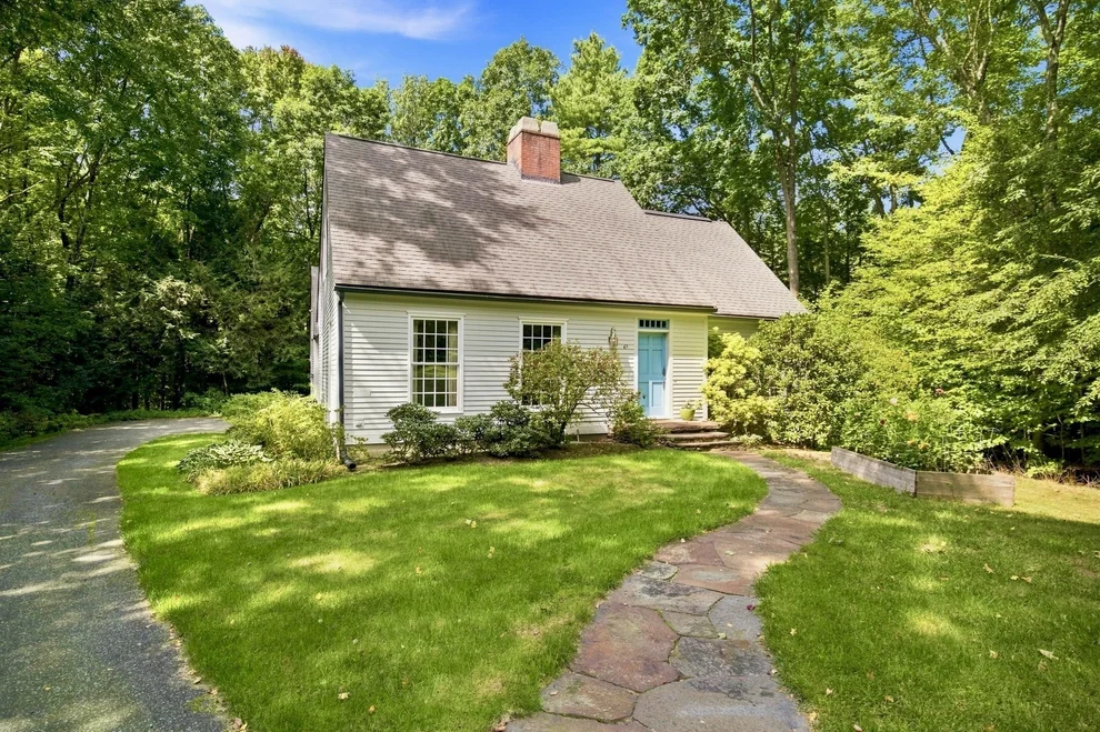 Unit for sale at 67 Woodlot Rd, Amherst, MA 01002