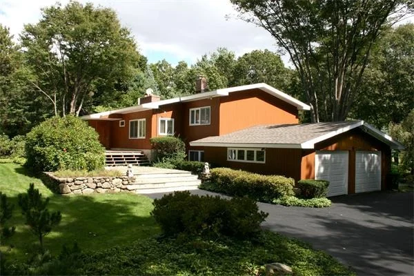 Unit for sale at 39 Drabbington Way, Weston, MA 02493