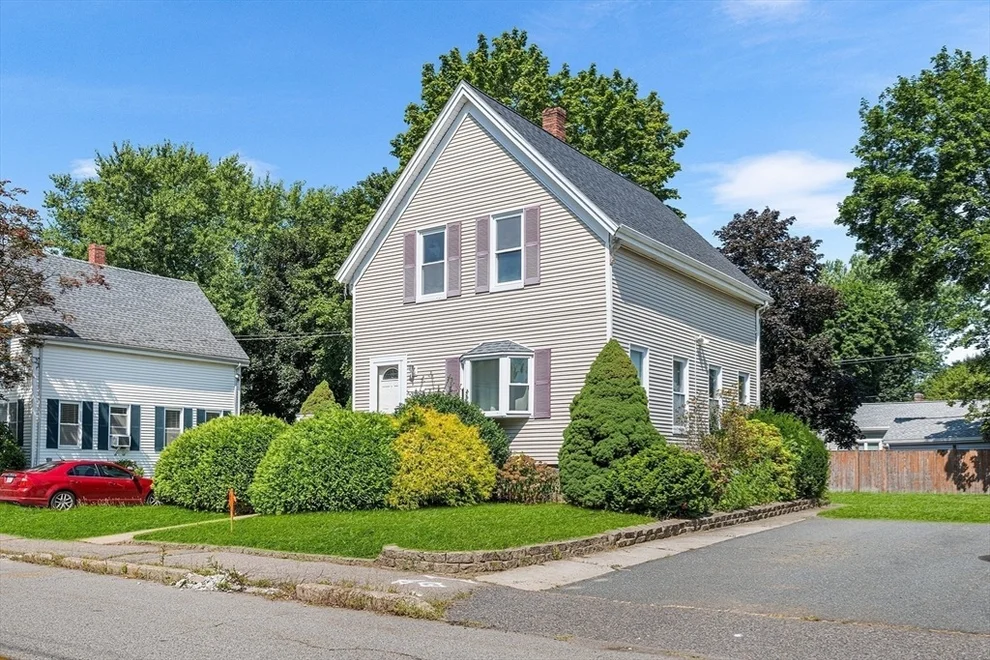 Unit for sale at 125 Reed St, Rockland, MA 02370