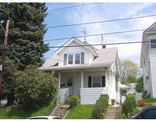Unit for sale at 13 Commonwealth Ave, Worcester, MA 01604