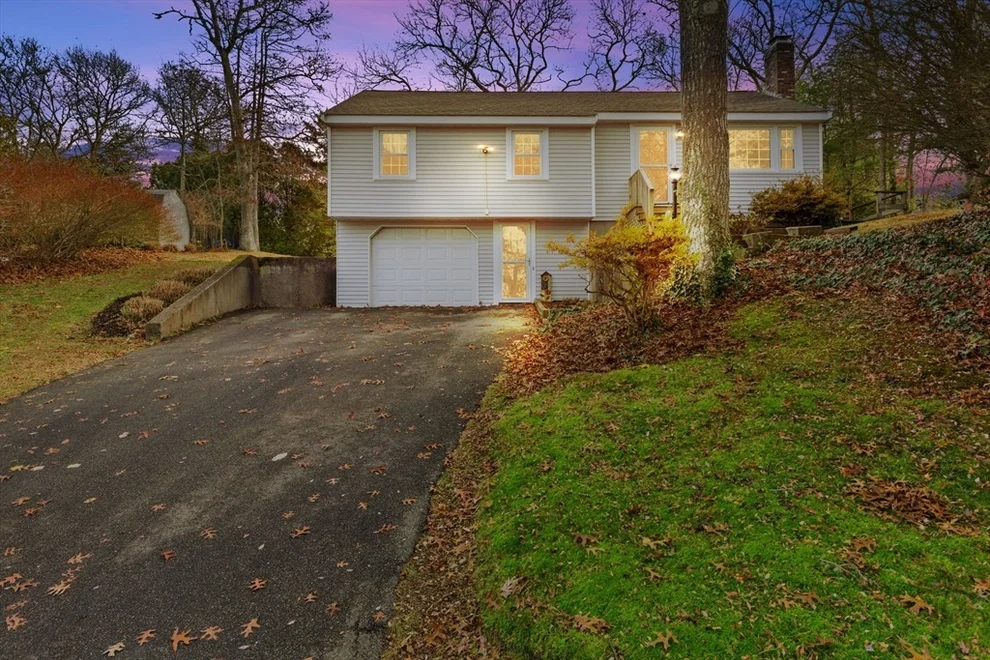 Unit for sale at 8 Observatory Ln, Bourne, MA 02559