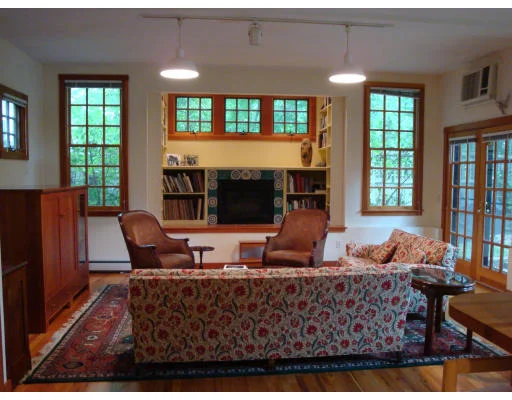 Unit for sale at 39 Winslow Street, Cambridge, MA 02138