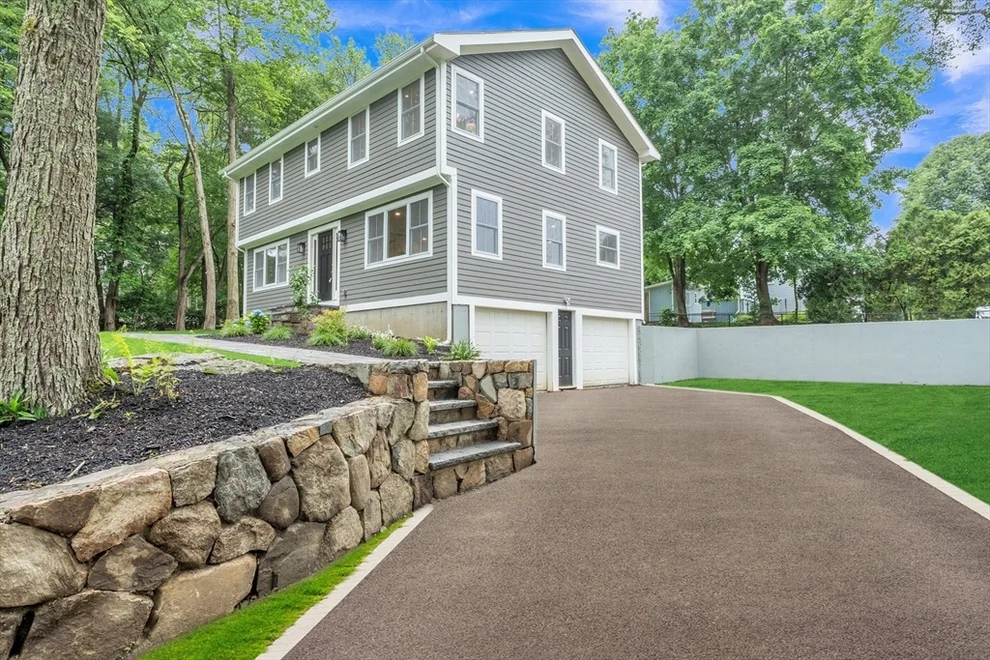 Unit for sale at 29 Old Colony Dr, Westborough, MA 01581