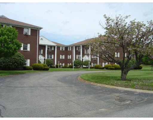 Unit for sale at 6 Drummer Rd, Acton, MA 01720
