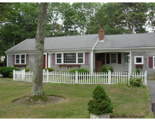 Unit for sale at 23 Putting Green Cir, Yarmouth, MA 02664