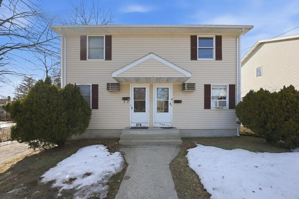 Unit for sale at 878-880 Saint James Ave, Springfield, MA 01104