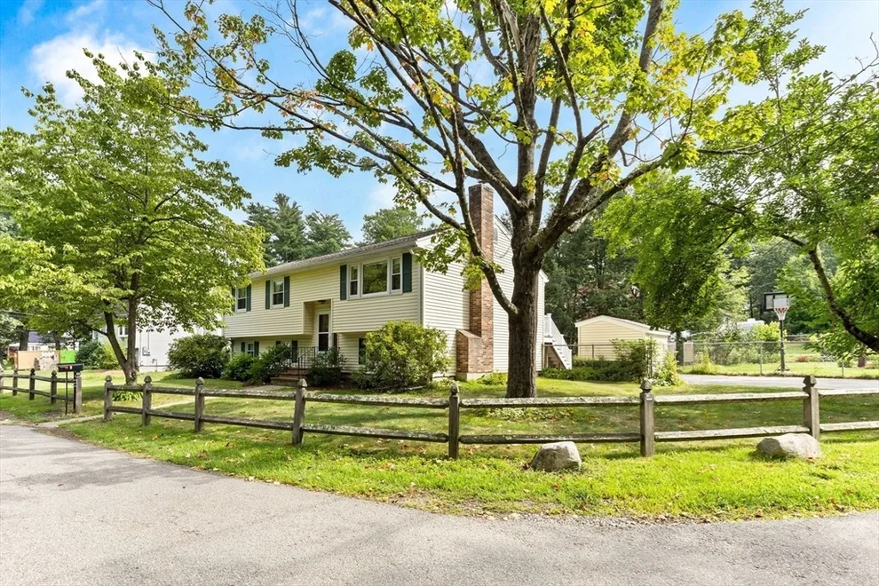 Unit for sale at 8 Green St, Billerica, MA 01821