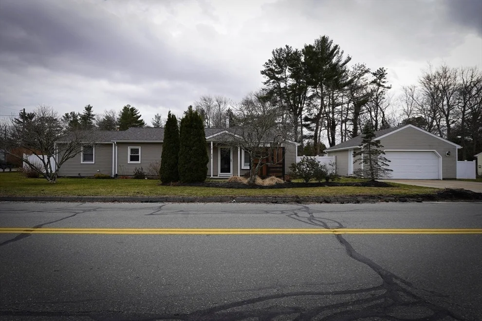 Unit for sale at 438 Gulf Road W, Dartmouth, MA 02748