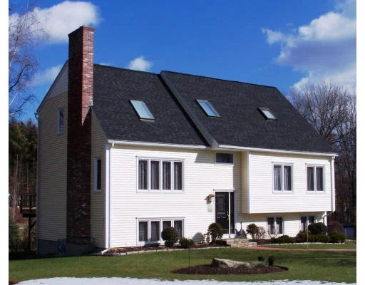 Unit for sale at 3 Linda Circle, Shrewsbury, MA 01545