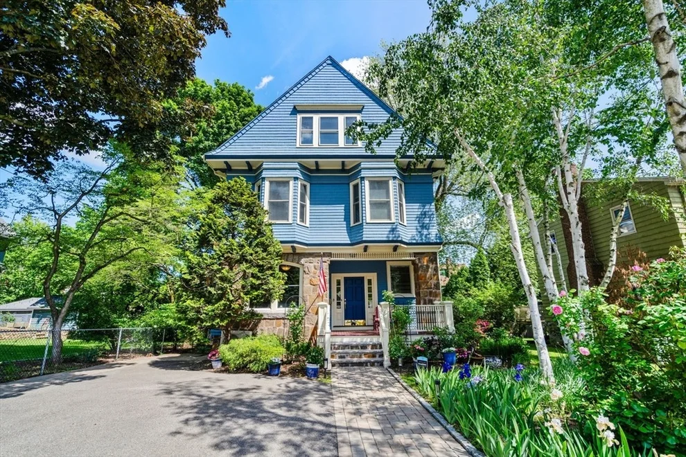 Unit for sale at 267 School Street, Watertown, MA 02472