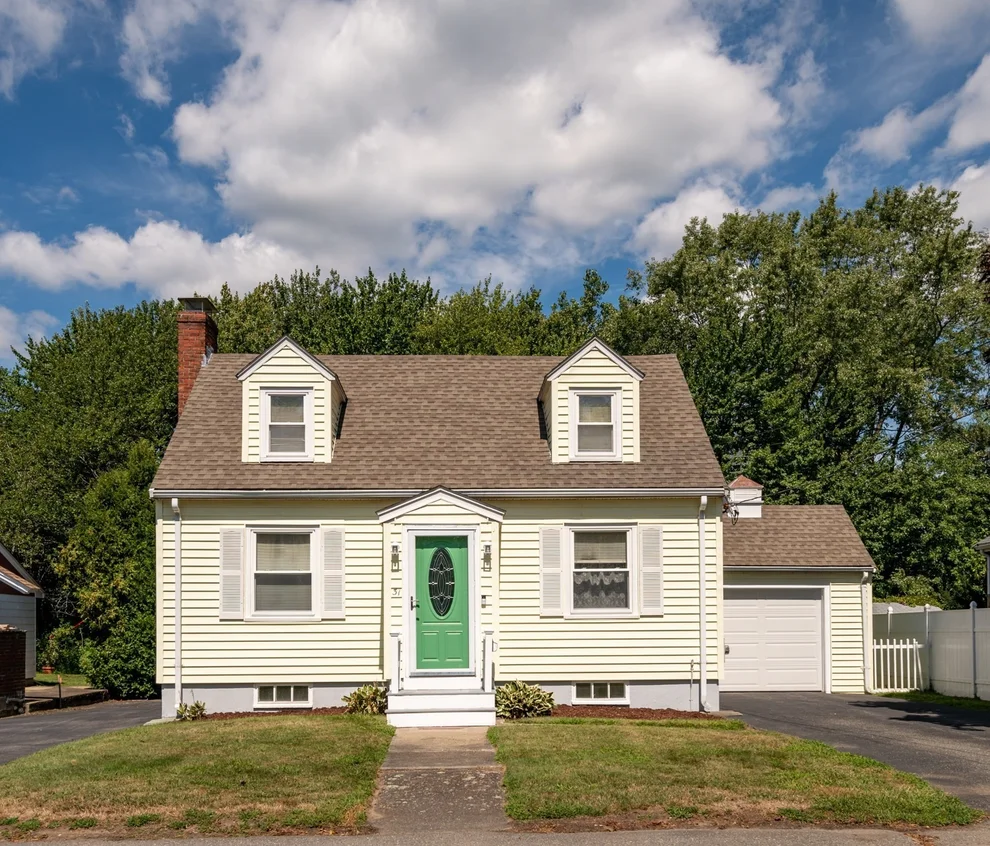 Unit for sale at 31 Eustis St., Saugus, MA 01906