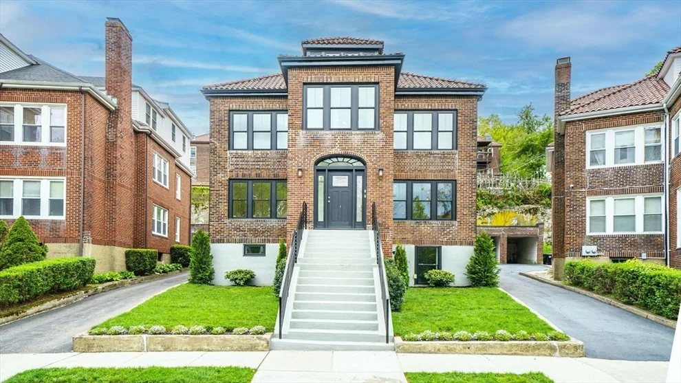 Unit for sale at 140 Columbia St, Brookline, MA 02446