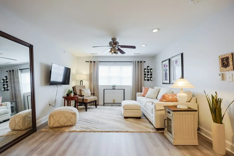 Unit for sale at 211 Central St, Norwood, MA 02062
