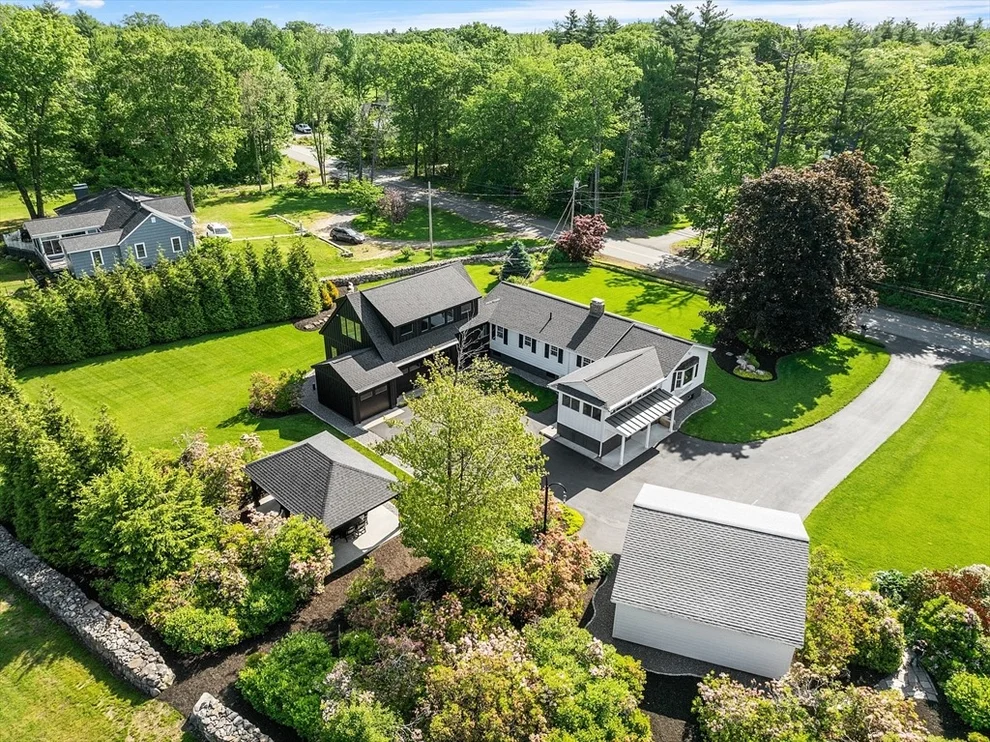 Unit for sale at 481 W Townsend Rd, Lunenburg, MA 01462