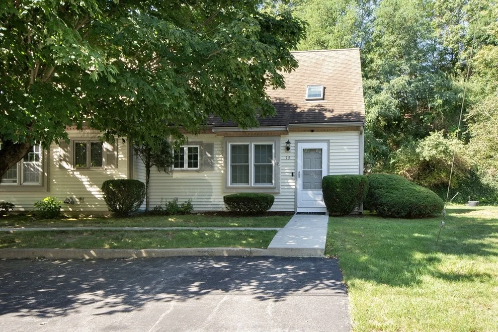 Unit for sale at 13 Schofield Rd, Kingston, MA 02364