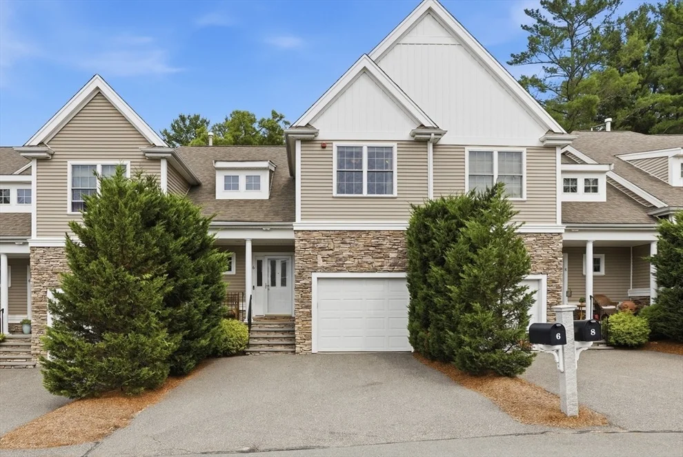 Unit for sale at 6 Leanne Way, Franklin, MA 02038