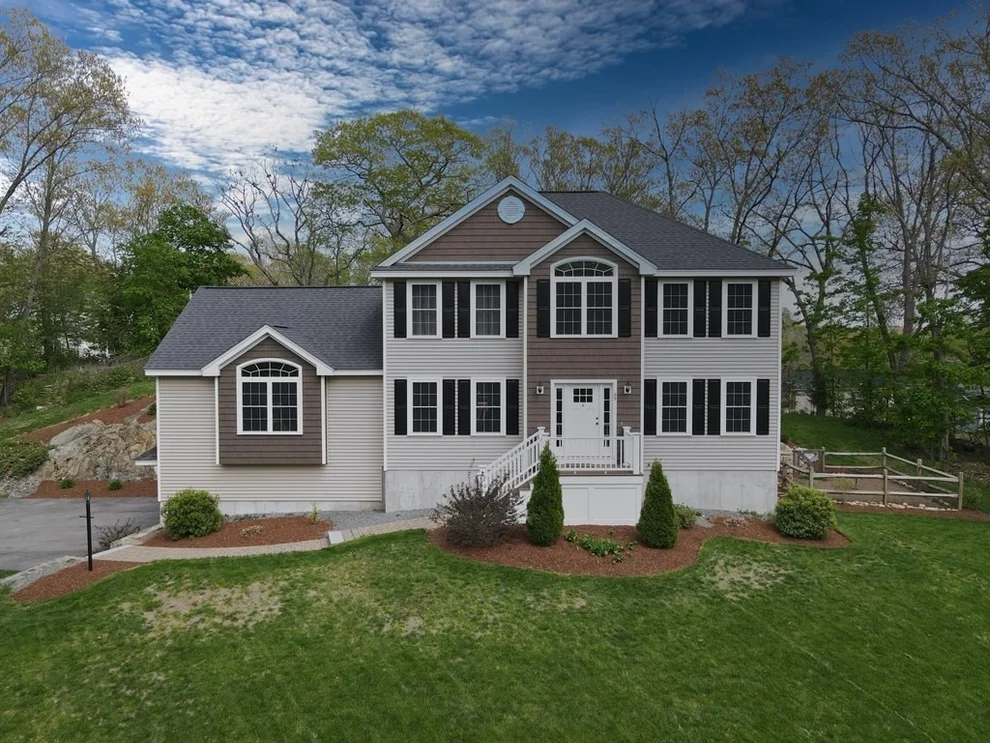 Unit for sale at 85 Nassau St, Dracut, MA 01826