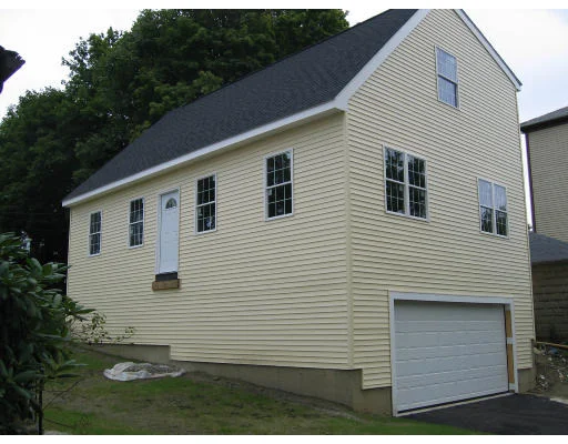 Unit for sale at 4 Rose St, Worcester, MA 01607