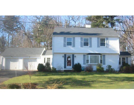 Unit for sale at 162 Oak Crest Dr, Framingham, MA 01701