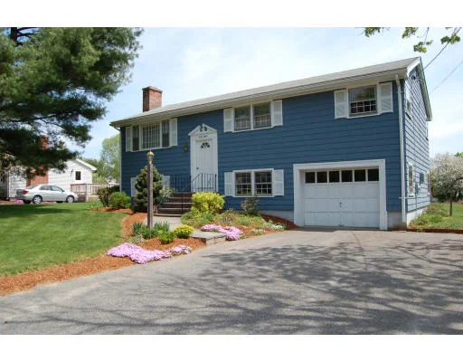 Unit for sale at 68 Sweet Grass Ln, Holliston, MA 01746