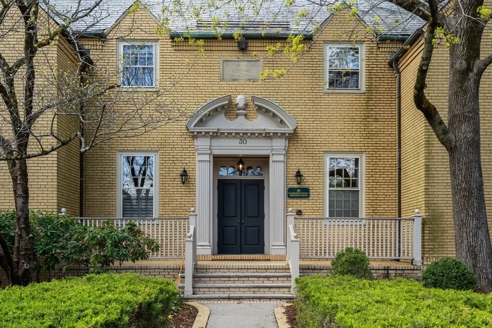 Unit for sale at 30 Cumberland, Brookline, MA 02445