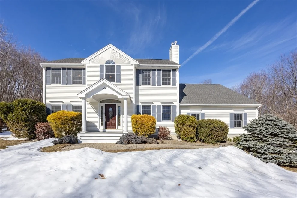 Unit for sale at 48 Laurel Dr, Hudson, MA 01749