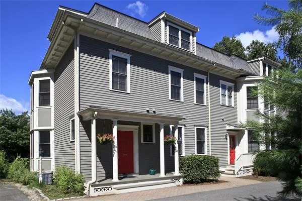 Unit for sale at 706 Beacon St, Newton, MA 02459