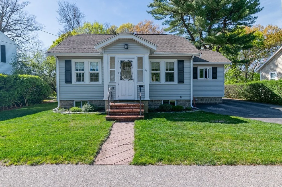 Unit for sale at 287 Summer St, Weymouth, MA 02188