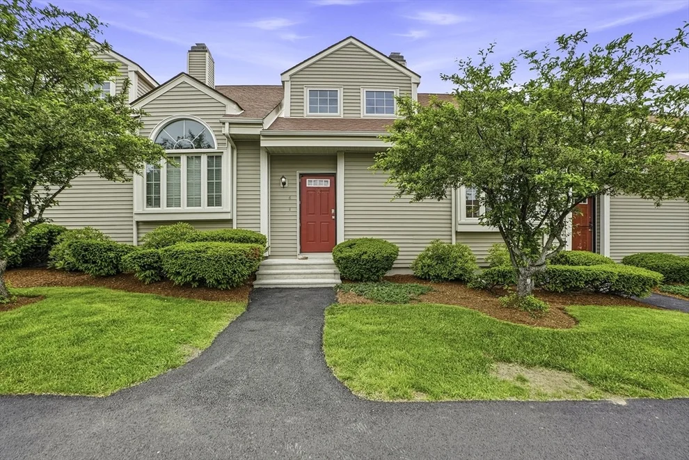 Unit for sale at 237 South St, Shrewsbury, MA 01545