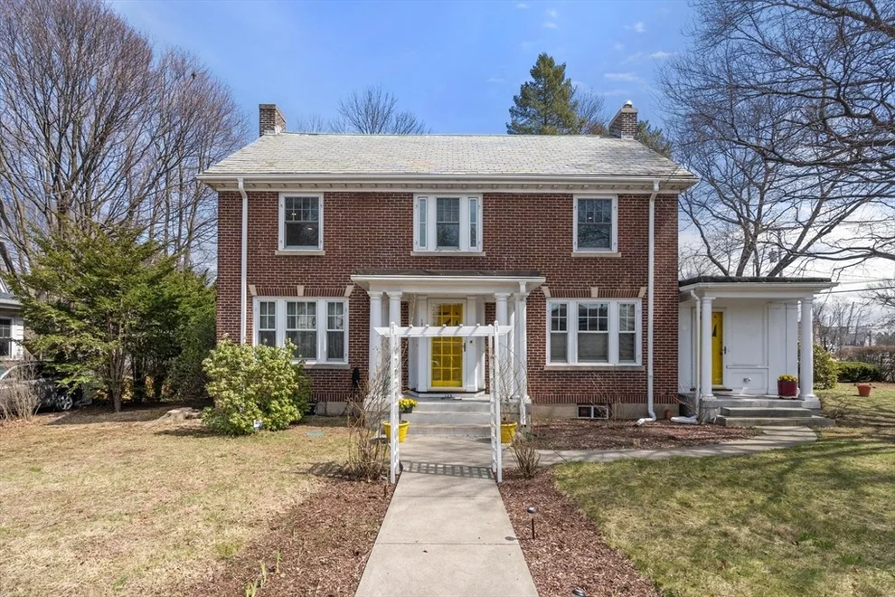 Unit for sale at 128 Blue Hills Pkwy, Milton, MA 02186
