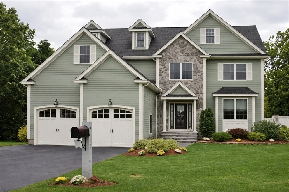 Unit for sale at 43 Oheir Way, Lowell, MA 01852
