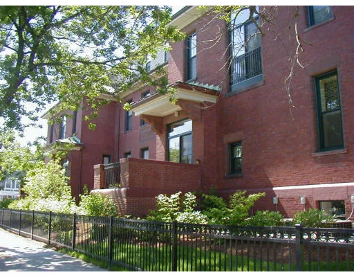 Unit for sale at 275 Cypress St, Brookline, MA 02445