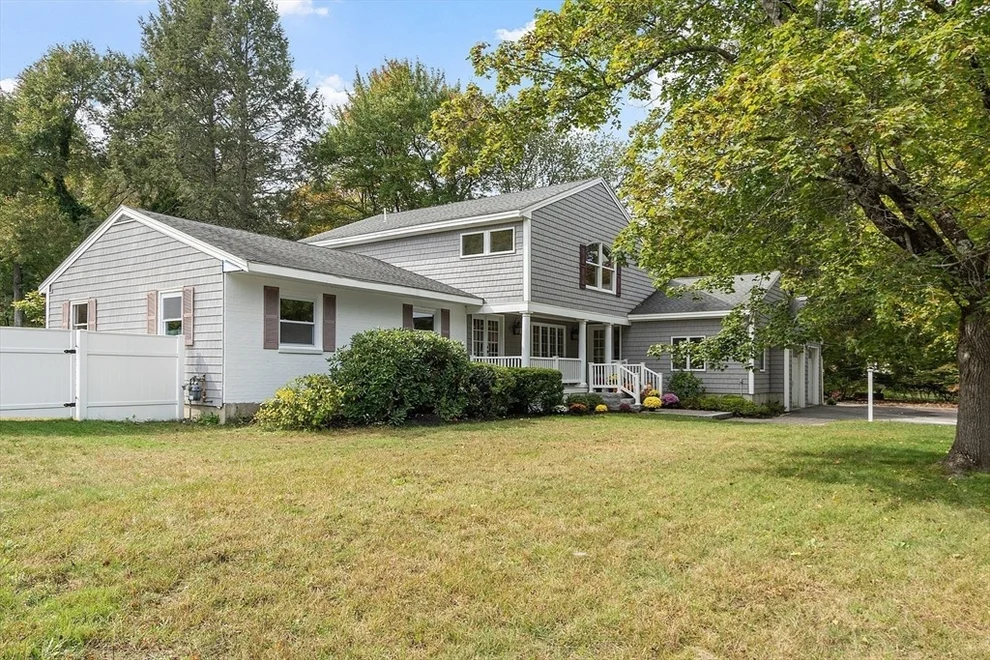 Unit for sale at 30 Paul Revere Rd, Acton, MA 01720