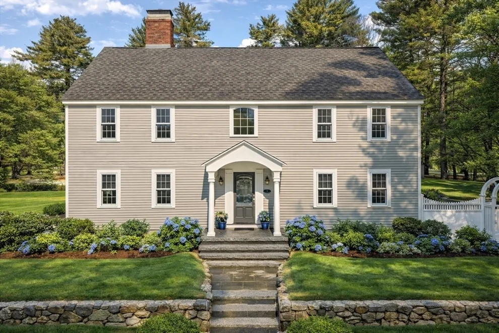 Unit for sale at 6 Canterbury Dr, Sudbury, MA 01776