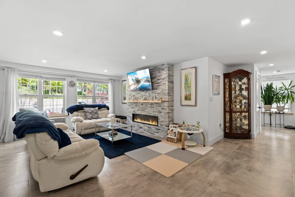 Unit for sale at 2253 Washington, Canton, MA 02021
