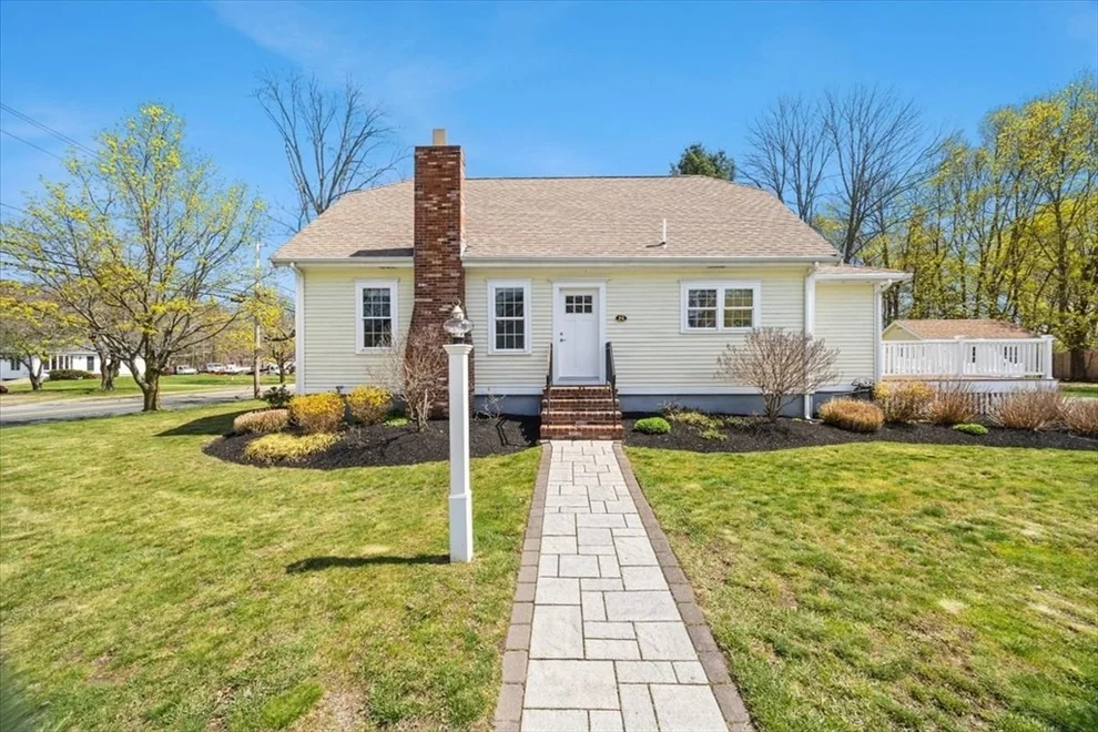 Unit for sale at 8 Hillside Ave, West Bridgewater, MA 02379