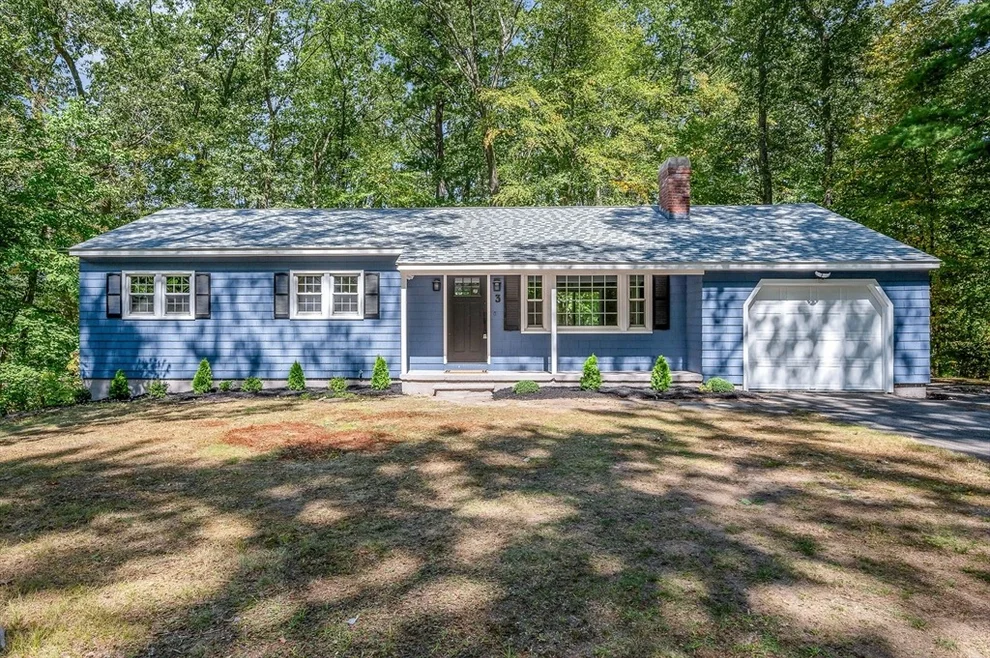 Unit for sale at 3 Horseshoe Rd, Chelmsford, MA 01824
