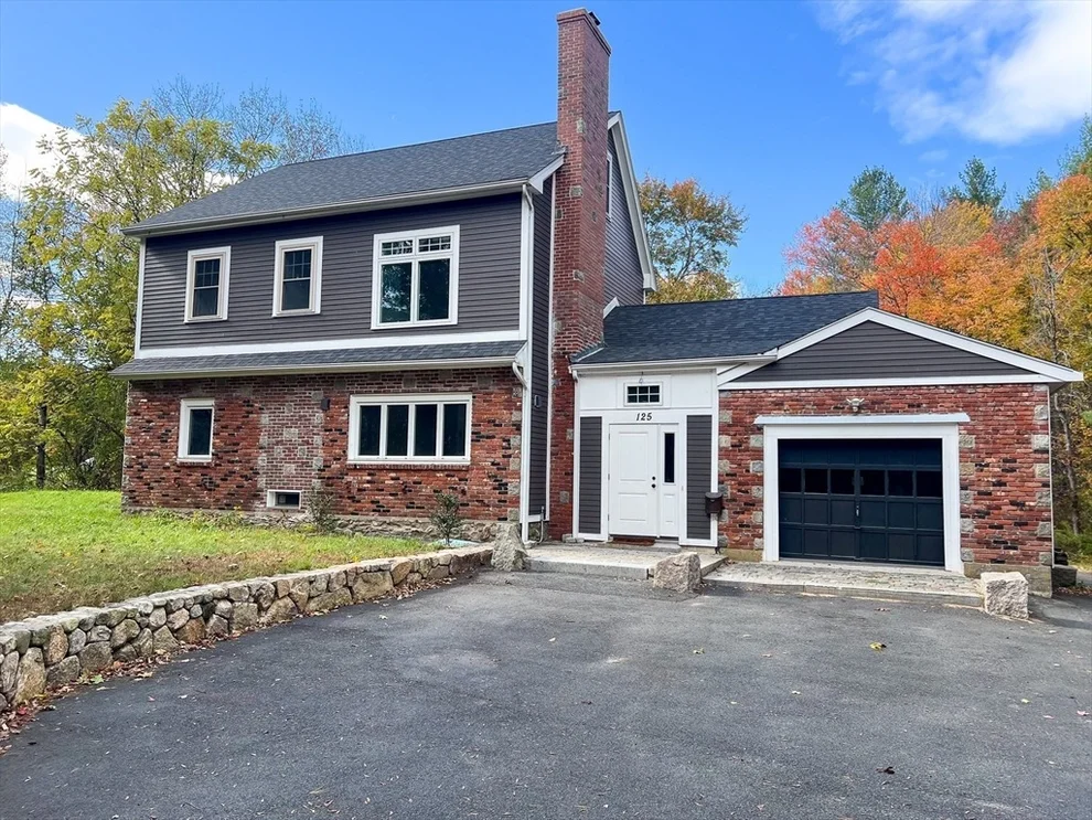 Unit for sale at 125 Maple St, Carlisle, MA 01741