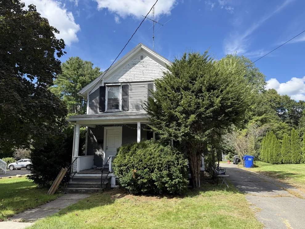 Unit for sale at 221 Northampton Rd, Amherst, MA 01002
