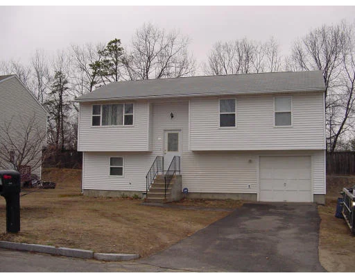 Unit for sale at 120 Glenmore St, Springfield, MA 01129